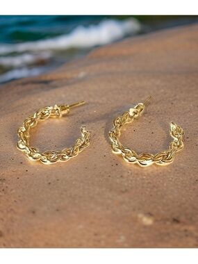 🔴 5 for $10 ONE PAIR Gold Tone Round Shaped Stud Earrings